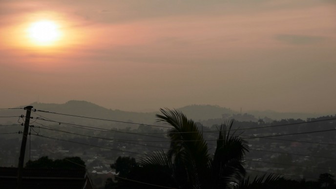 Kampala_Sunset_140812_001.MTS (0_00_06) 000131